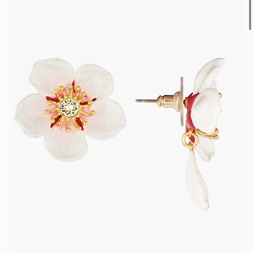 Les nereides WHITE CHERRY BLOSSOM POST EARRINGS